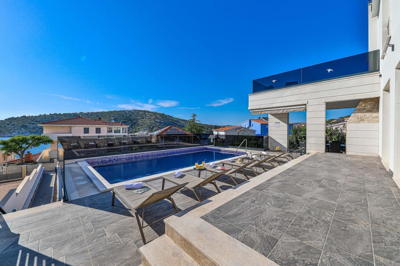Villa Le Soleil Rogoznica  Exterior photo